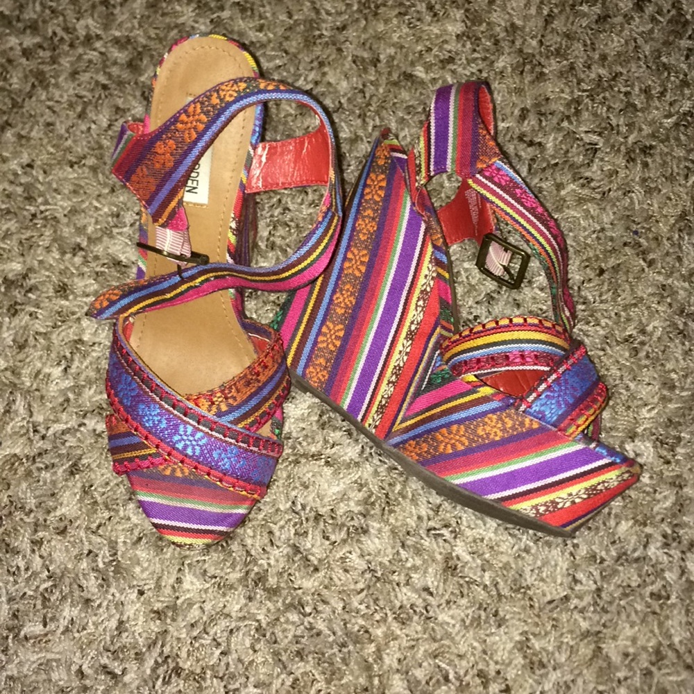 Steve Madden  Wedges